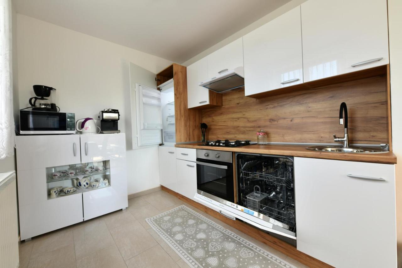 Apartment Mladen Rastovača Exterior foto