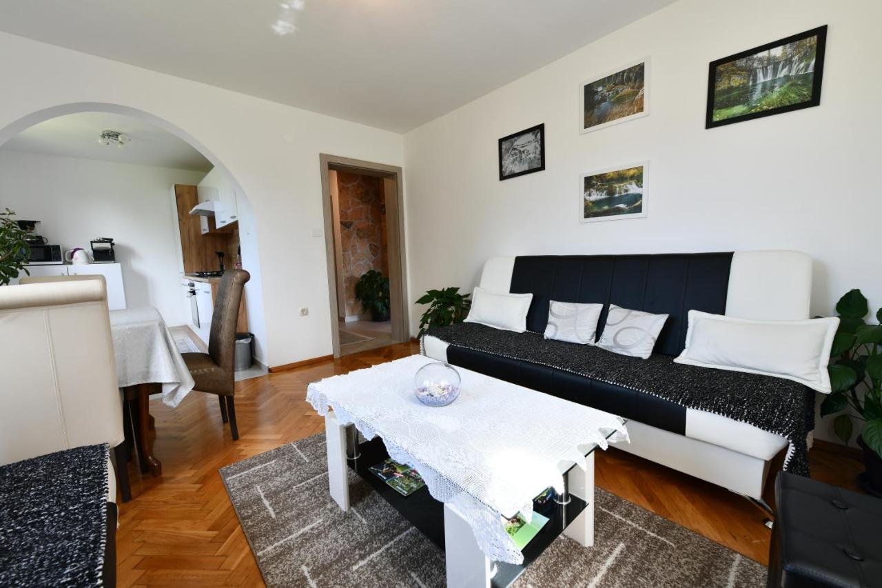 Apartment Mladen Rastovača Exterior foto